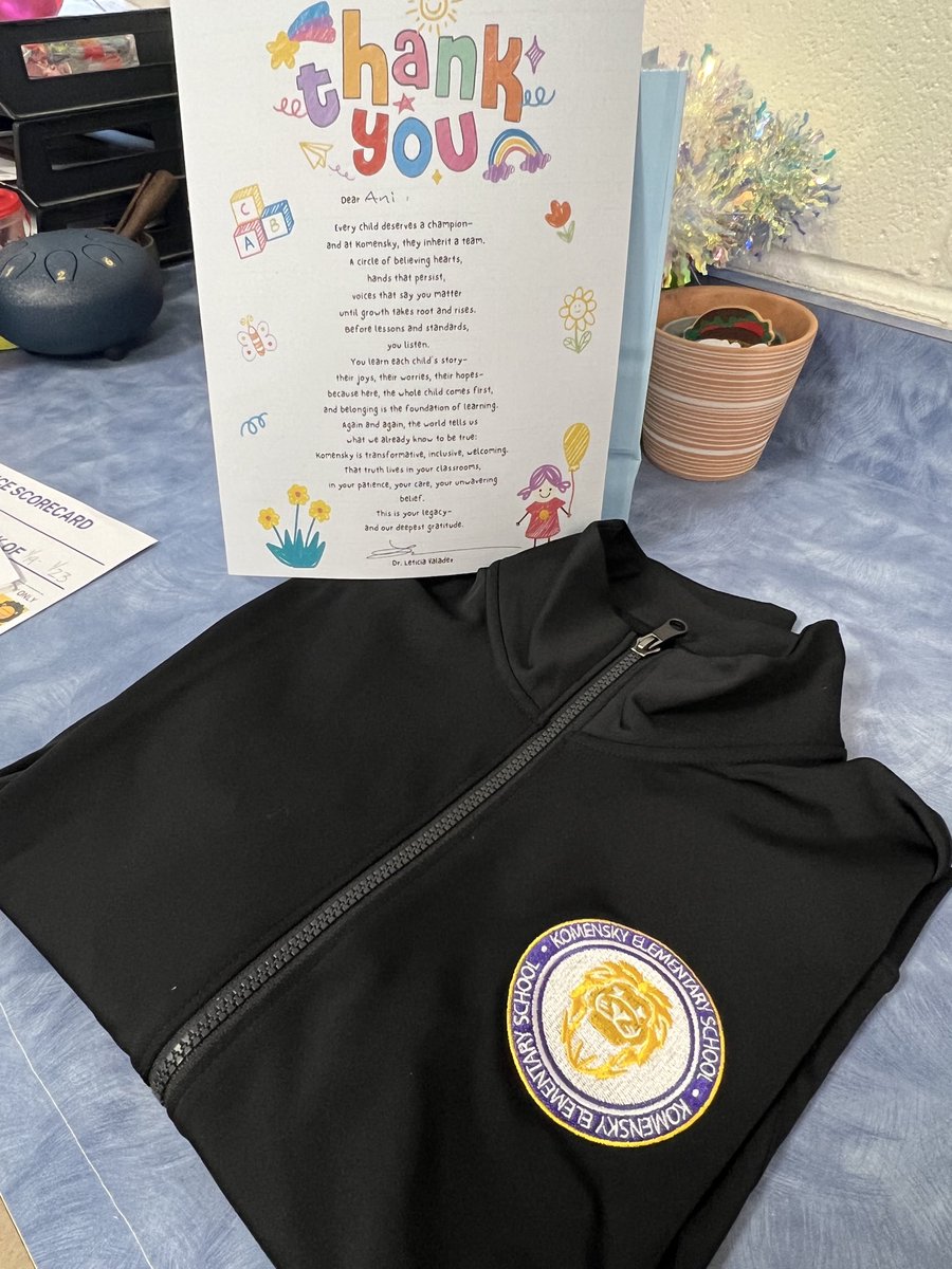 So thankful for such a beautiful gesture! #teacherlife #d100inspires #Komenskypride