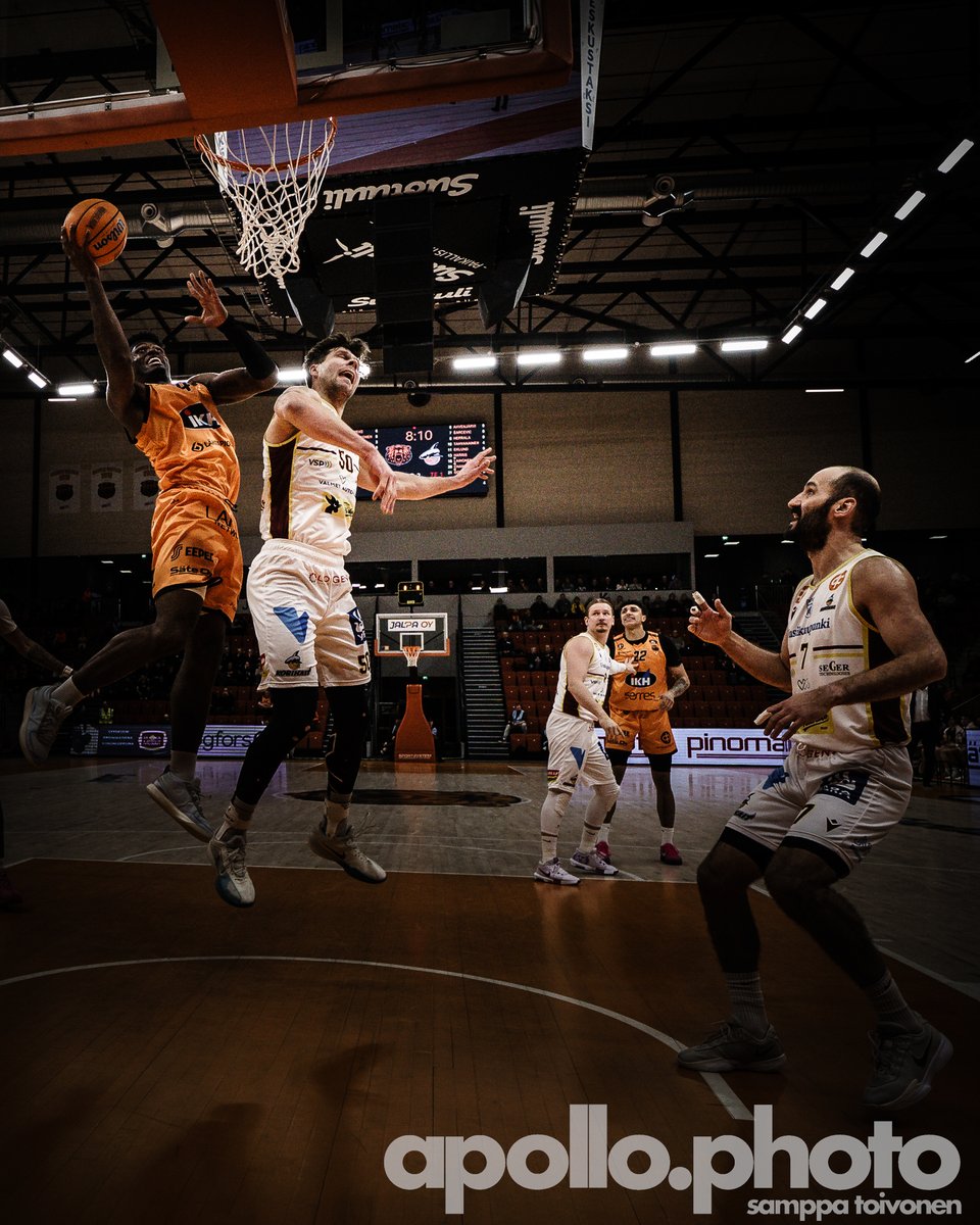 Apollo Photo tweet media