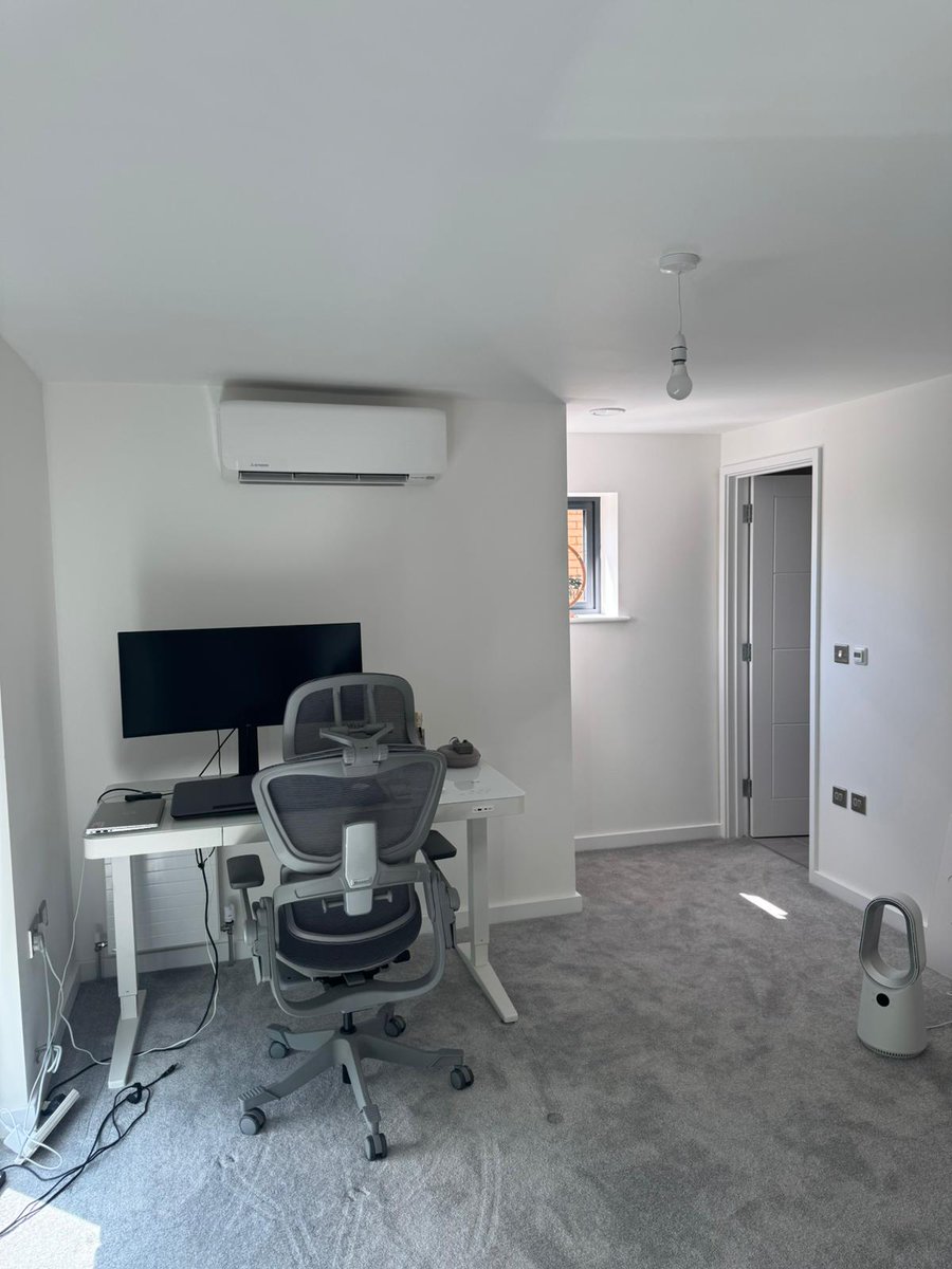 Akairconditioning tweet media