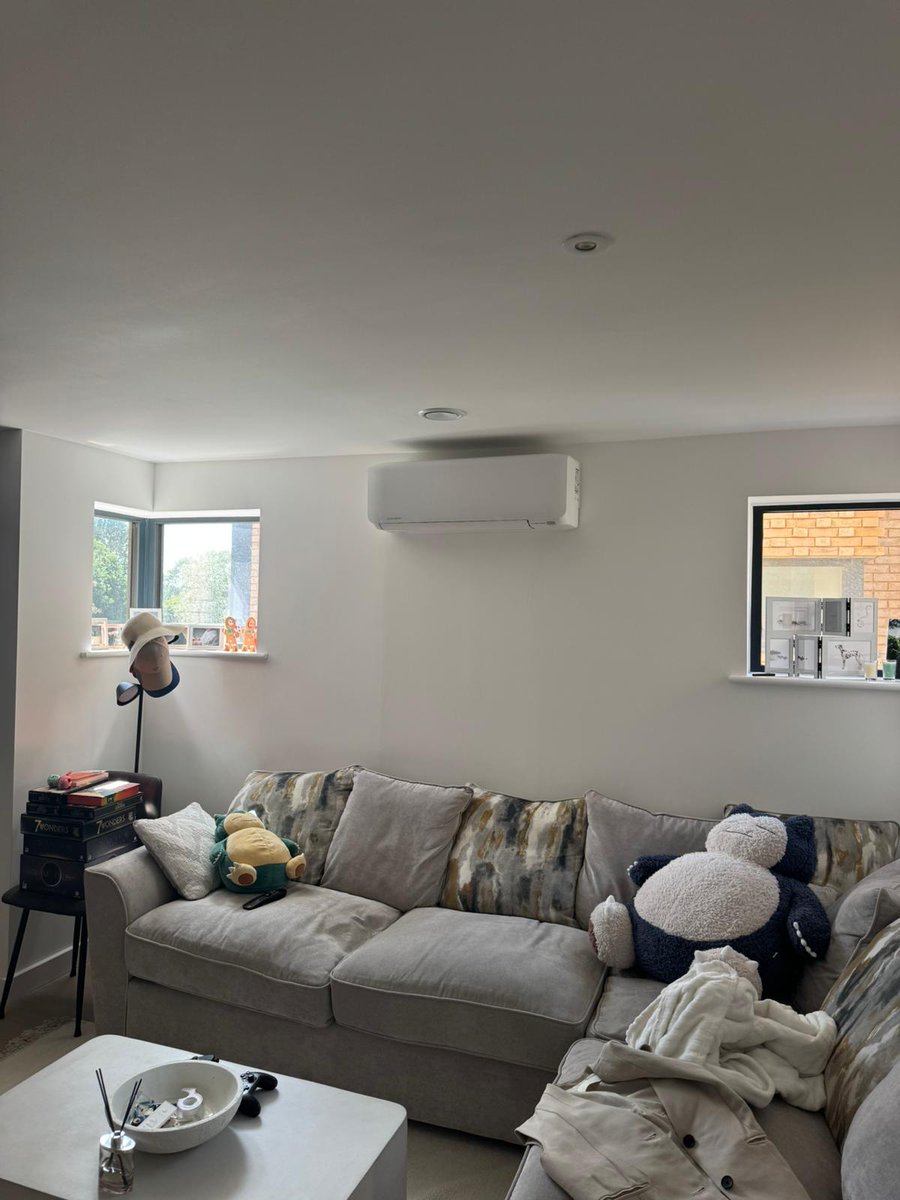 Akairconditioning tweet media