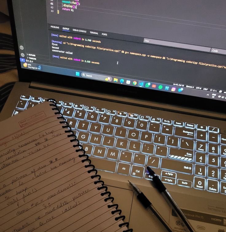 babissx_gabi's tweet image. Estudei um ano em cursinho on-line, algumas coisas que teriam facilitado esse processo para quem está iniciando- cursinho on-line pode ser tão bom quanto presencial - A thread📚💻
#studytwt #studybr #ENEM