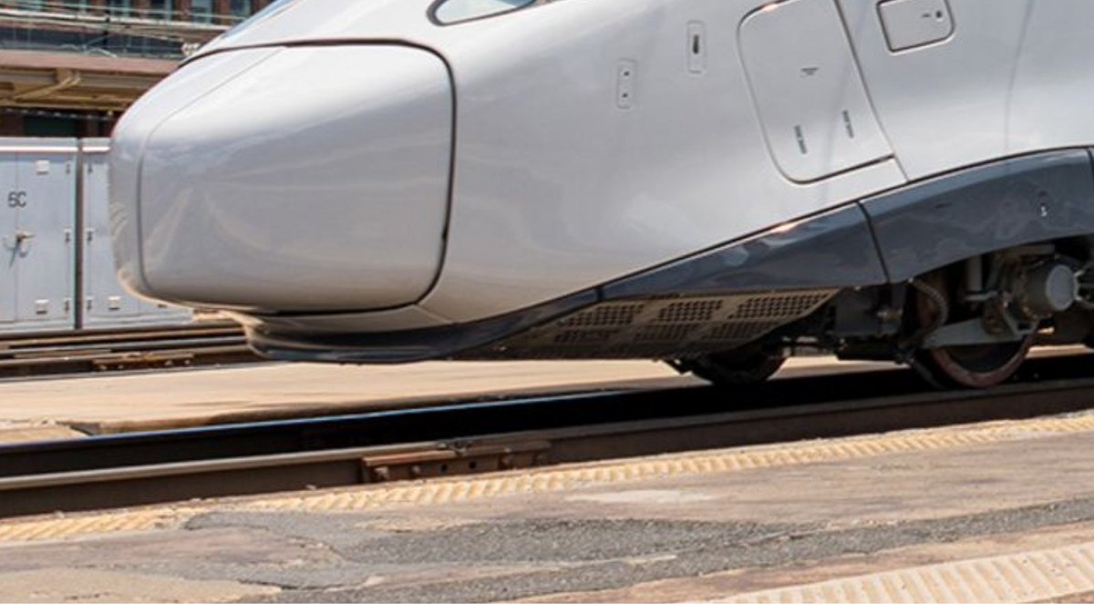 TransportDems's tweet photo. Click to see America’s Next Top Train Model✨ https://t.co/spoq6iOusL