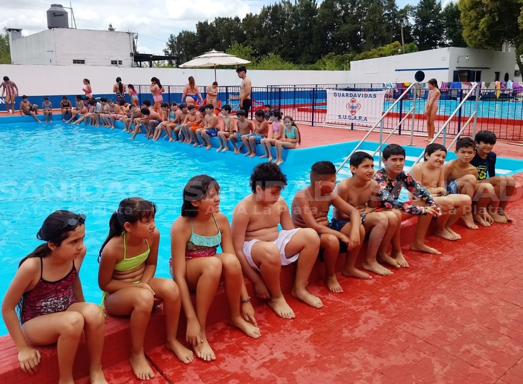 ATSA La Plata dio inicio a una nueva edición de su Colonia de Vacaciones - Info Blanco Sobre Negro infoblancosobrenegro.com/nota/111306/at…