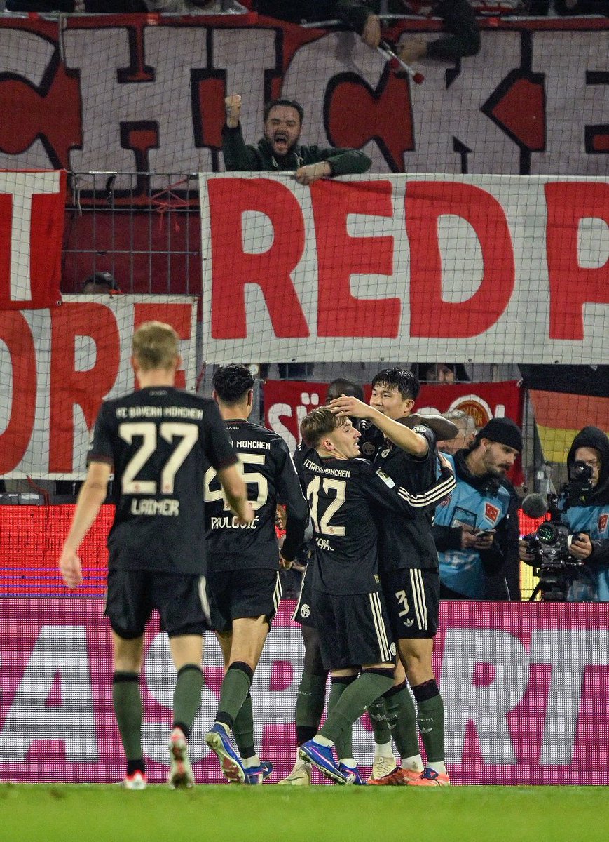 iMiaSanMia's tweet image. 🥇 Bayern set a new record for the best first half of a season in Bundesliga history 

1- Bayern 2025/26 (47 points, +53 GD)
2- Bayern 2013/14 (47 points, + 35 GD)