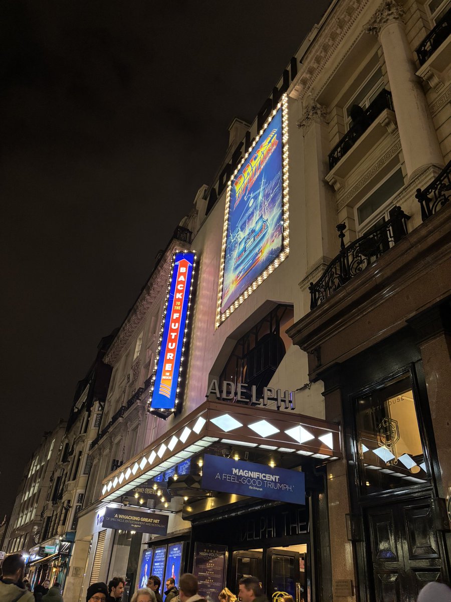 Notes From Row H 🎭 tweet media