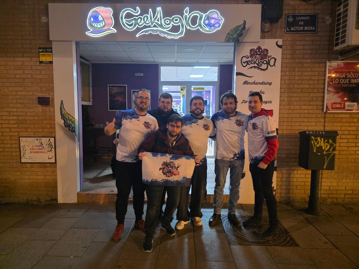 Shichinosbuskais tweet media