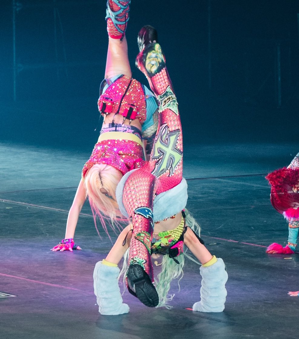 soharafiles's tweet image. slay