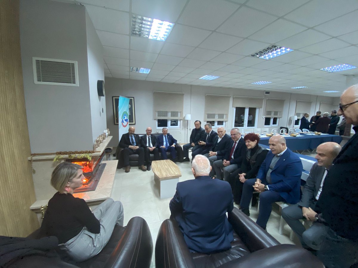 Kafkas Dernekleri Federasyonu’nun düzenlediği programa Yeni Yol Grubu Ankara Milletvekilimiz Sayın Mesut Doğan ve Genel Başkan Yardımcımız Sayın Hasan Seymen ile birlikte katıldık.

Programı düzenleyen Federasyon Başkanı Sayın Ünal Uluçay ve arkadaşlarına teşekkür ediyorum.