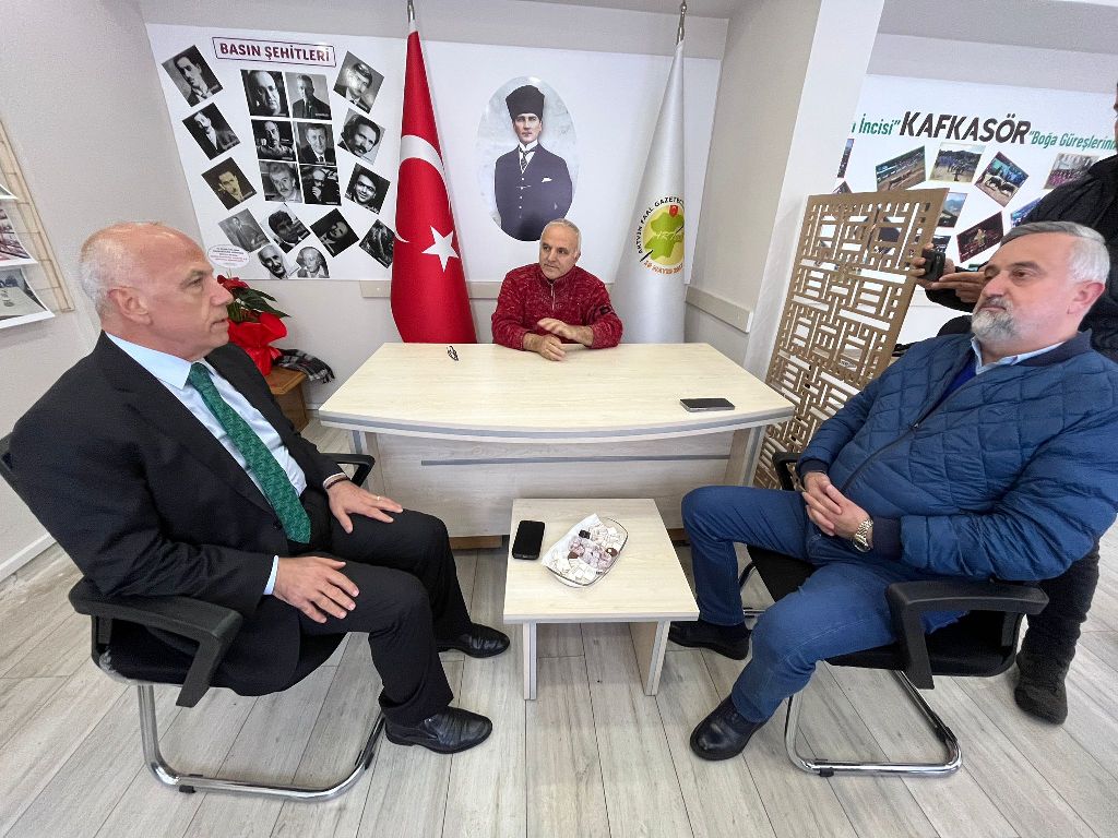 Artvin Ticaret Borsası’ndan Faal Gazeteciler Derneği’ne 10 Ocak Ziyareti 08haber.com/haber/artvin-t… @@radyo08 aracılığıyla