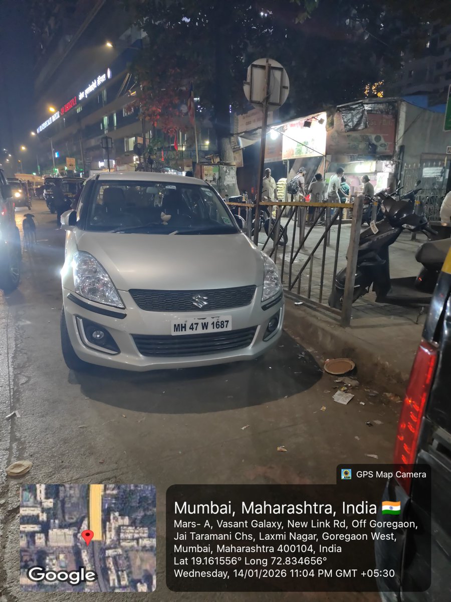 SameerKhamkar9's tweet photo. No parking 
@MTPHereToHelp @MumbaiPolice 
@CPMumbaiPolice 
Location - https://t.co/2hNSbSQtNe
Please take necessary action 😠 https://t.co/gVzSyY1tsG
