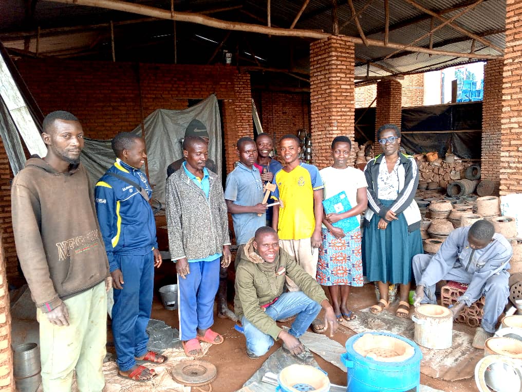 🚀 Mentors in #Burundi just wrapped a month of action with local #cooperatives! We built financial systems, strategies, and strengthened operations—laying the groundwork for sustainable growth and transparency. Inspired by every leader!
#Mentorship
🔗 ee-coach.com