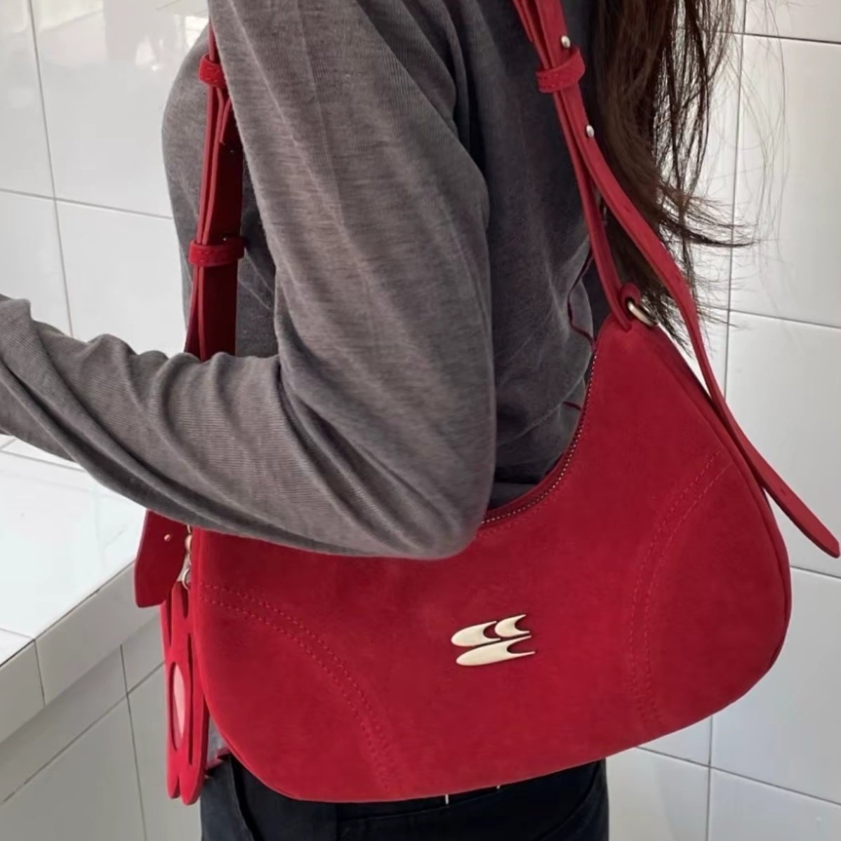 meowpungs's tweet photo. ॱ𐑳ॱ 🐱🧣
กระเป๋า crying center ❤️🪽 
ฉวยยมากน้องคนนิ 
ค่าตัว 860- ส่งฟรี 

📍ถึงไทย 20 มกรานี้ จัดส่งให้ทันที
Flight : Xiamen-BKK✈️🇨🇳
Dm or line @ thatcharikaruen 

#cryingcenter #ส่งต่อcryingcenter #ส่งต่อเสื้อผ้า #สเวตเตอร์มือสอง #สเวตเตอร์เกาหลี #เสื้อกันหนาว #กระเป๋า https://t.co/GVp6IzU6Ck