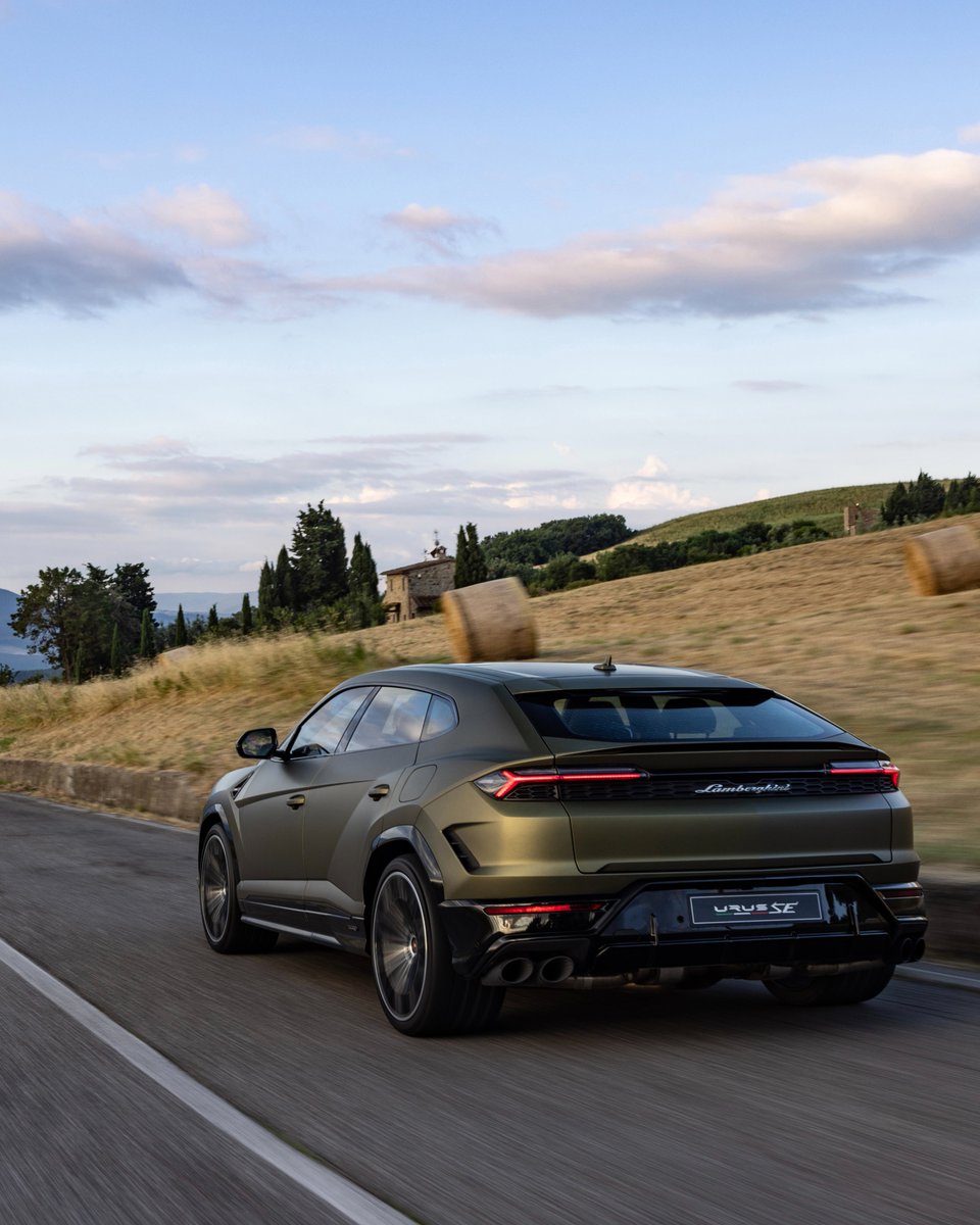 Lamborghini tweet media