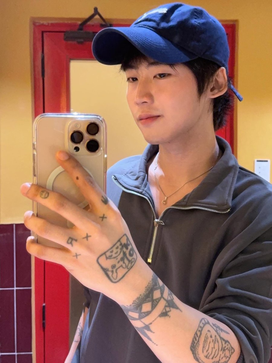Vinyunn's tweet photo. 😏 https://t.co/6JYDRHJ9GL