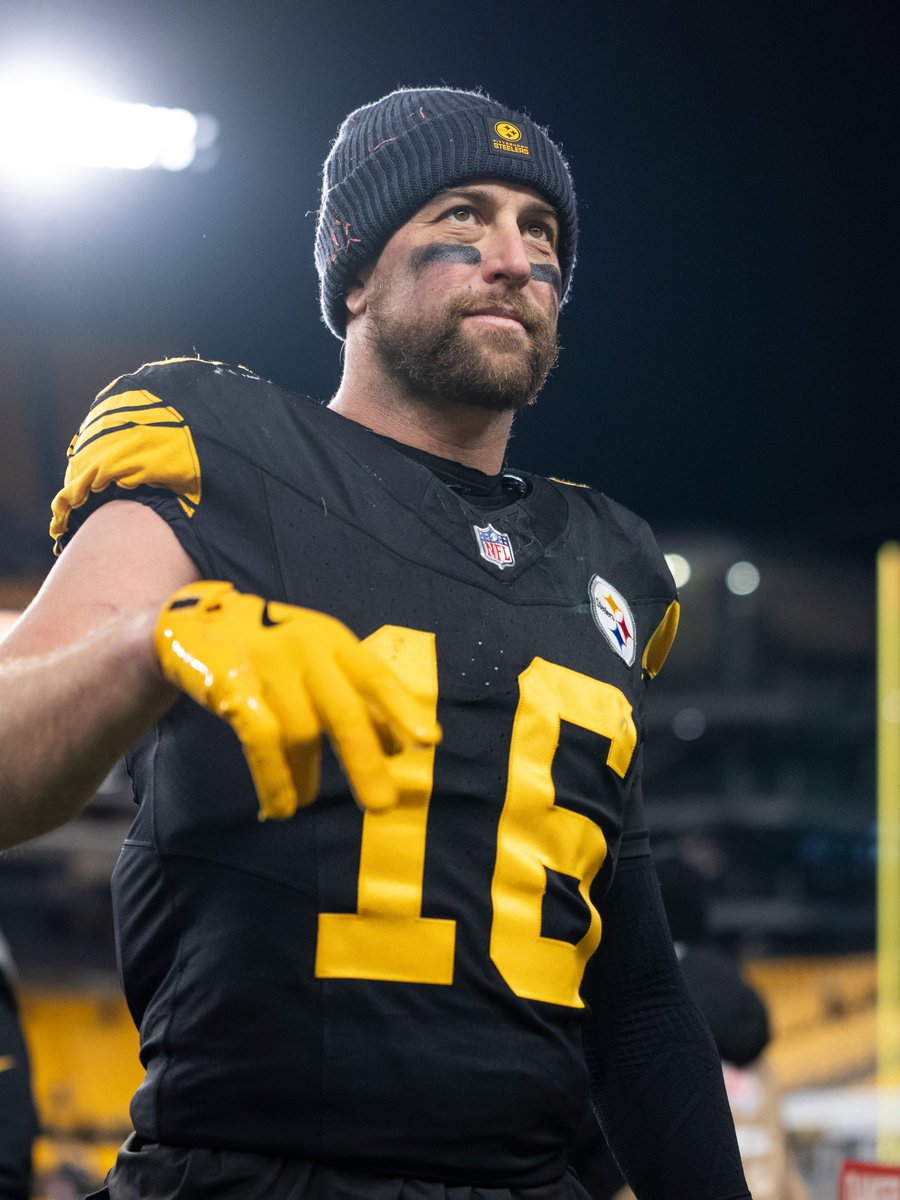 WR Adam Thielen announces retirement after 13 seasons in the NFL.