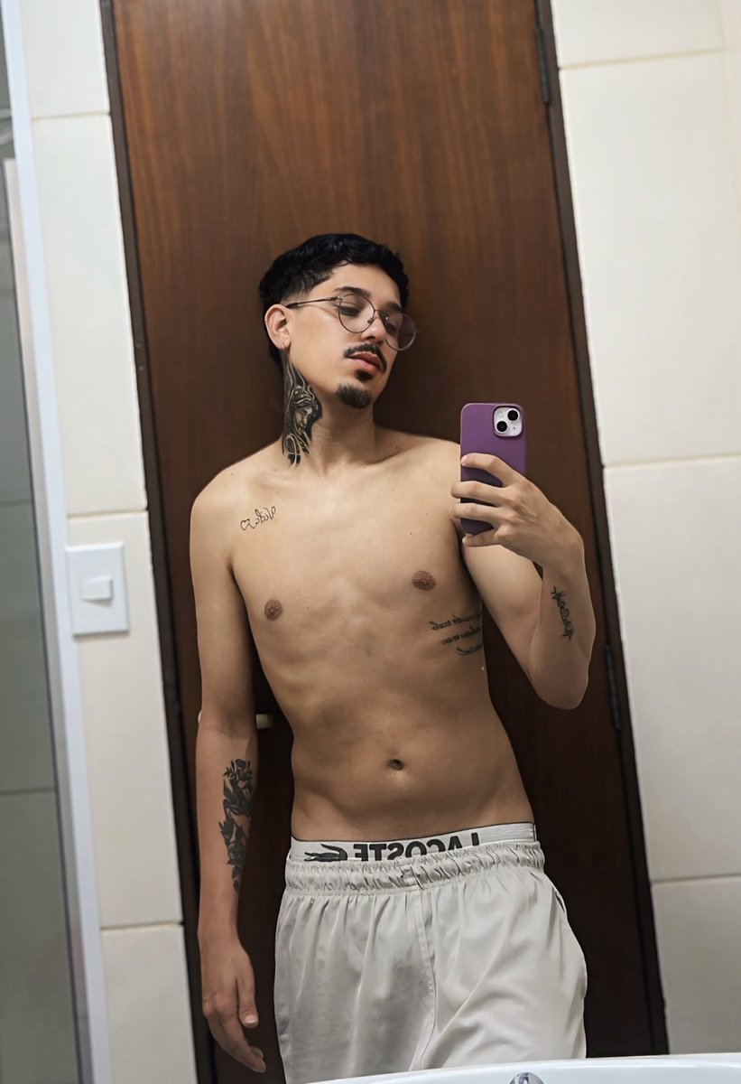 iWalisoon's tweet photo. Ai q dlc o verão https://t.co/zt1DszVtz1