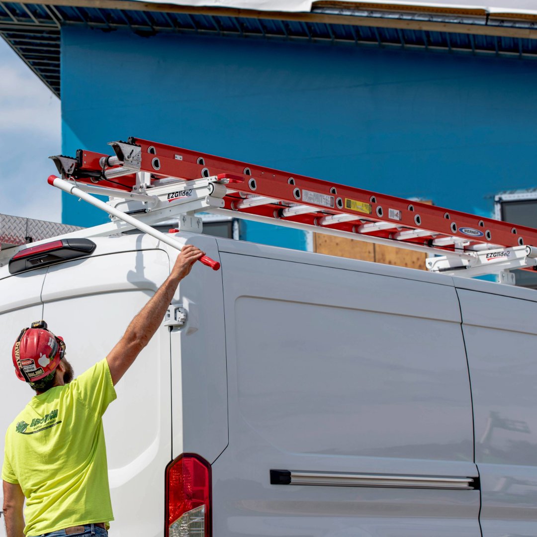weather_guard's tweet image. It’s 2026 and you’re still fighting to get your ladder? Do better. Get EZ Glide. 

Find yours: bit.ly/4spKfUx

#WeatherGuard #Vanpfit #Upfitters #Distributors #VanFleet #FleetManagers #LadderRack #WorkVanSolutions