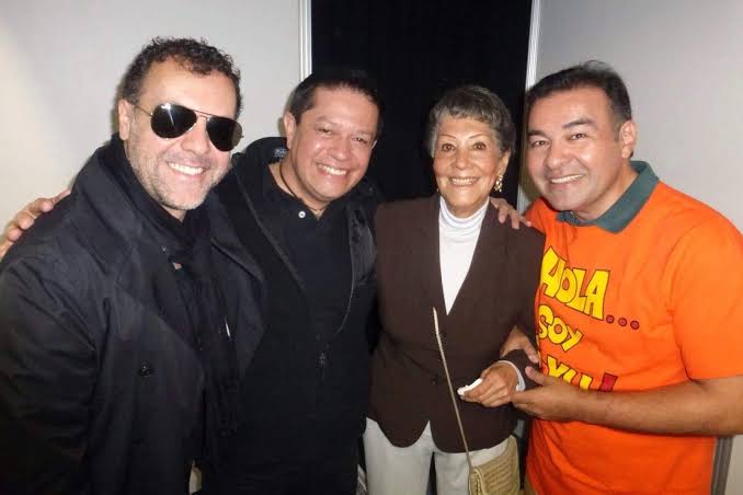 DBPerfectShots's tweet image. Lamentamos informar que, el día de hoy, se comunicó el fallecimiento de Gloria Rocha. Quizás muchos no la reconozcan como una de las voces, pero sí como la directora de doblaje que nos entregó un trabajo único y memorable en la adaptación a español latino para Dragon Ball, Z y…