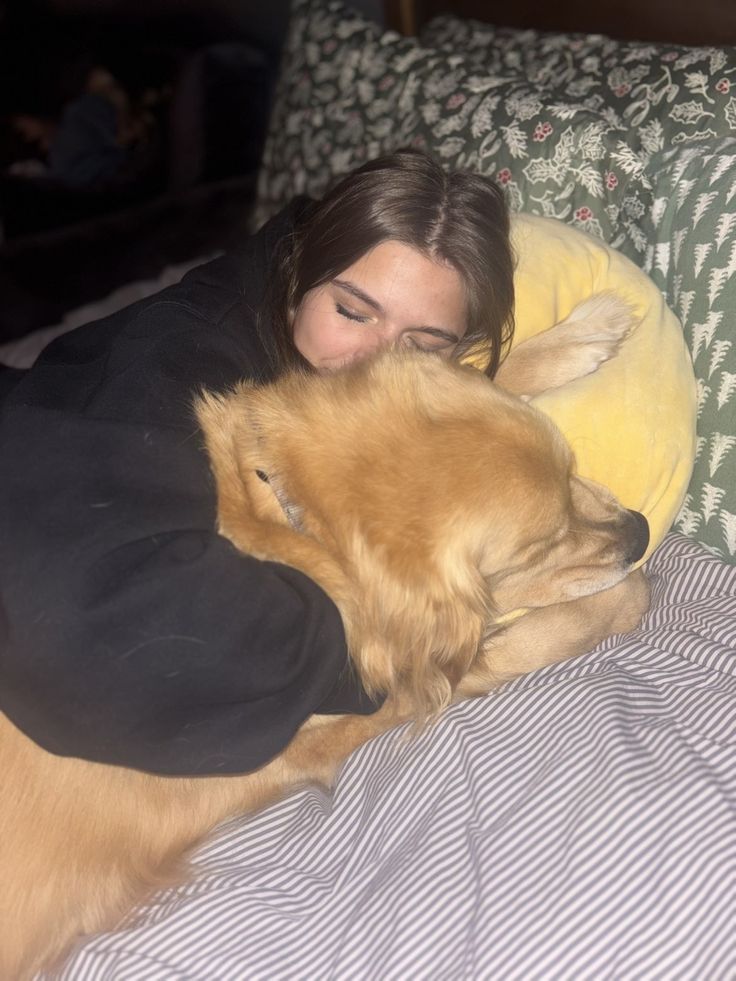 KnottyEm25268's tweet photo. Sweet snuggles♥️❤️
#doggy #k9 #pet #knotty #cute #doglove https://t.co/0QmnG7jf5V