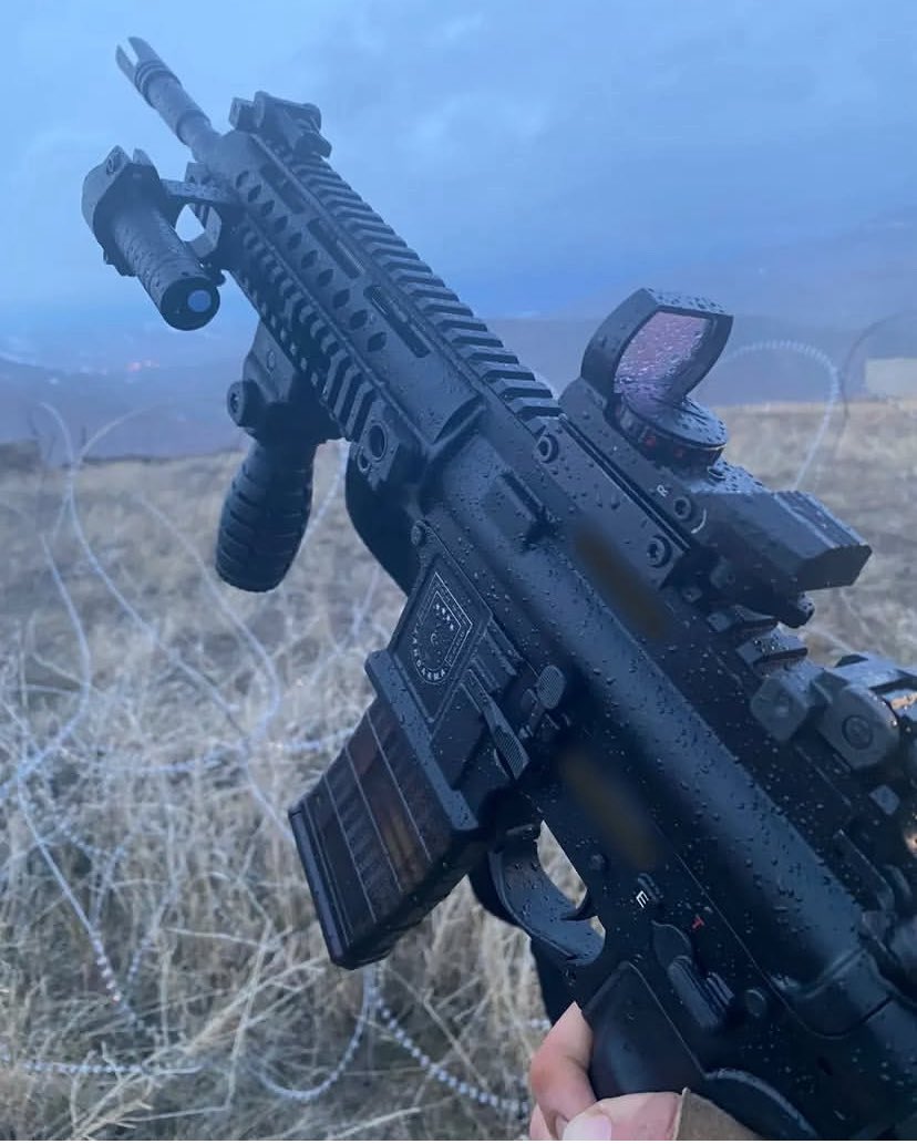 Bize bi nazar oldu , cumamız pazar oldu , bize ne oldu ise hep azar azar oldu .