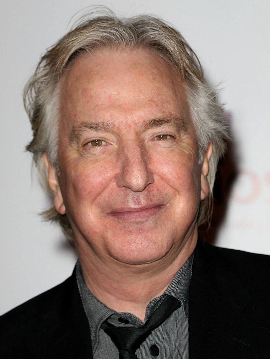 Se cumplen 10 años desde que nos dejara el gran Alan Rickman. "La jungla de criatal", "Harry Potter". ¿Dónde le recordáis?