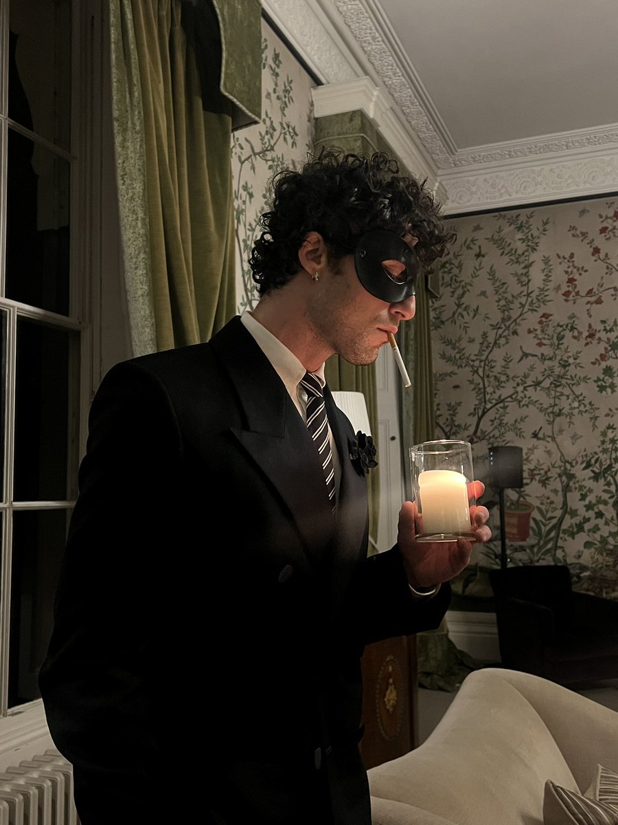 alexanderdroth's tweet image. Mask for mask