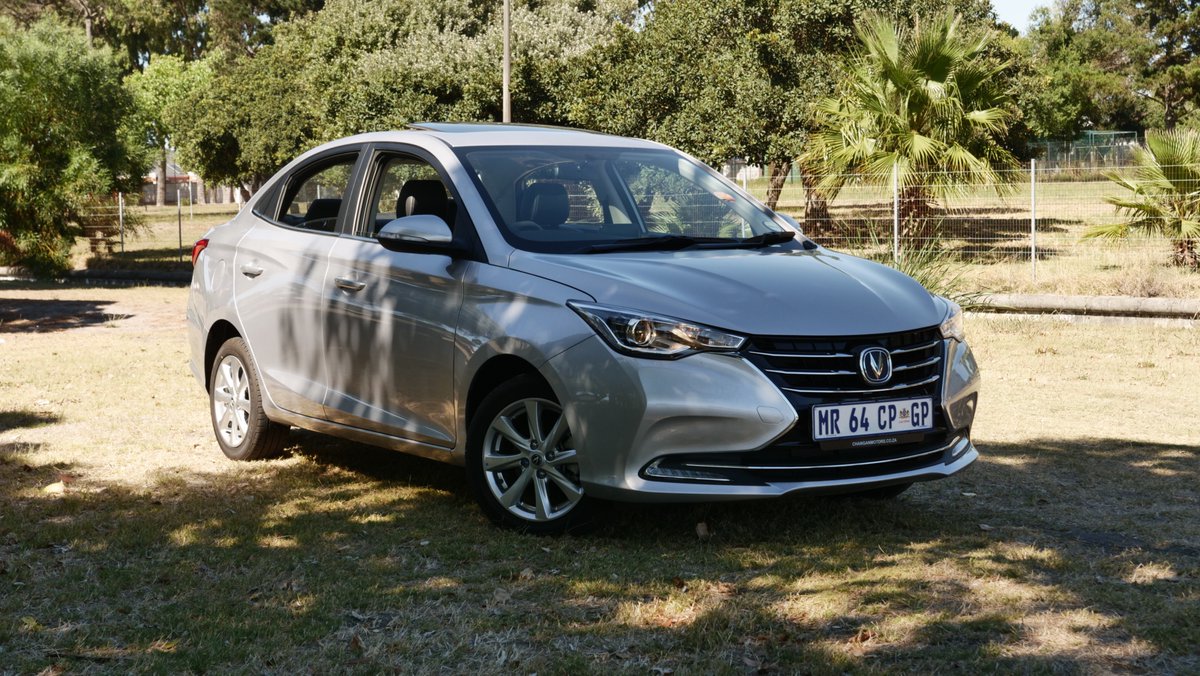 SnapChange's tweet image. 1st test car of 2026 - Changan Alsvin 1.5L DCT

It Rivals the Suzuki Dzire and Honda Amaze with a more powerful engine,  smoother dual clutch gearbox and solid build quality

Changan Alsvin 1.4L MT - R238,000
Changan Alsvin 1.5L DCT - R271,200
Includes 5 year/150,000km warranty