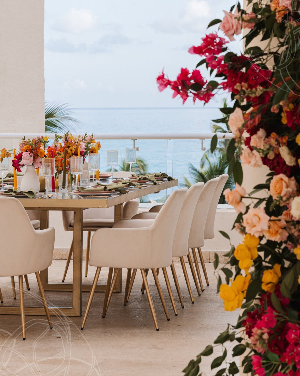 explorevip's tweet image. Stunning décor, Caribbean views, and gourmet dining create the perfect setting for celebrations and private events. #HyattZivaCancun #WeddingWednesday