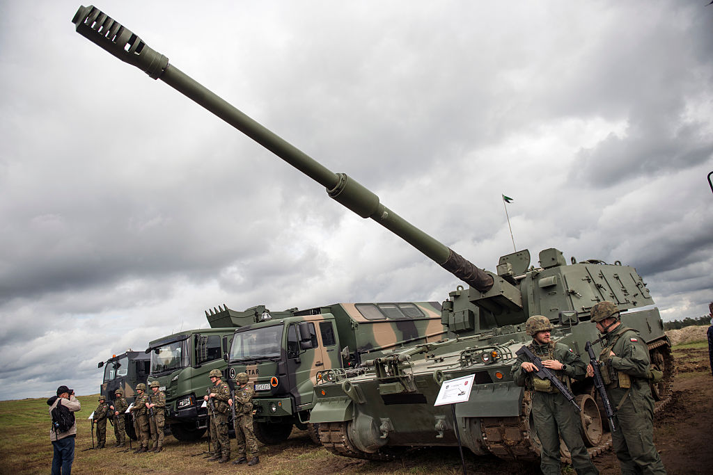 Euractiv's tweet photo. The Brief – EU and whose army? https://t.co/rMddA1eH18 https://t.co/0zIIz0GoT7