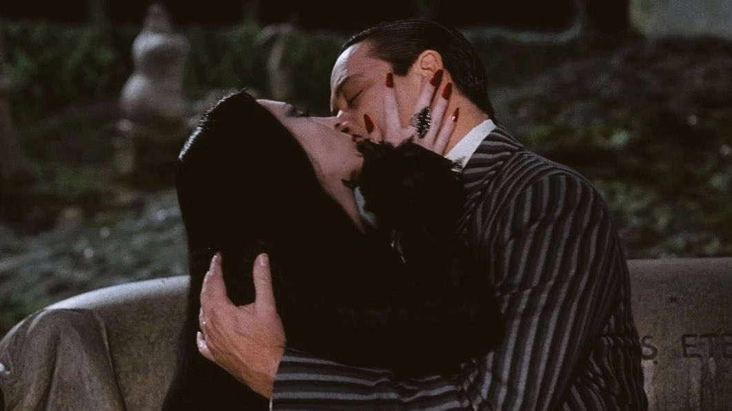 milfgomery's tweet image. always.