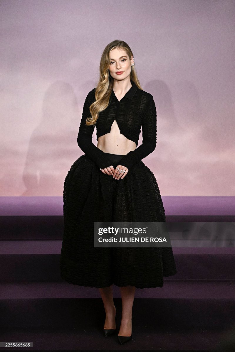NoContxtBton's tweet photo. Hannah Dodd at the #Bridgerton Season 4 (Part One) premiere in Paris https://t.co/zWrWReEW11