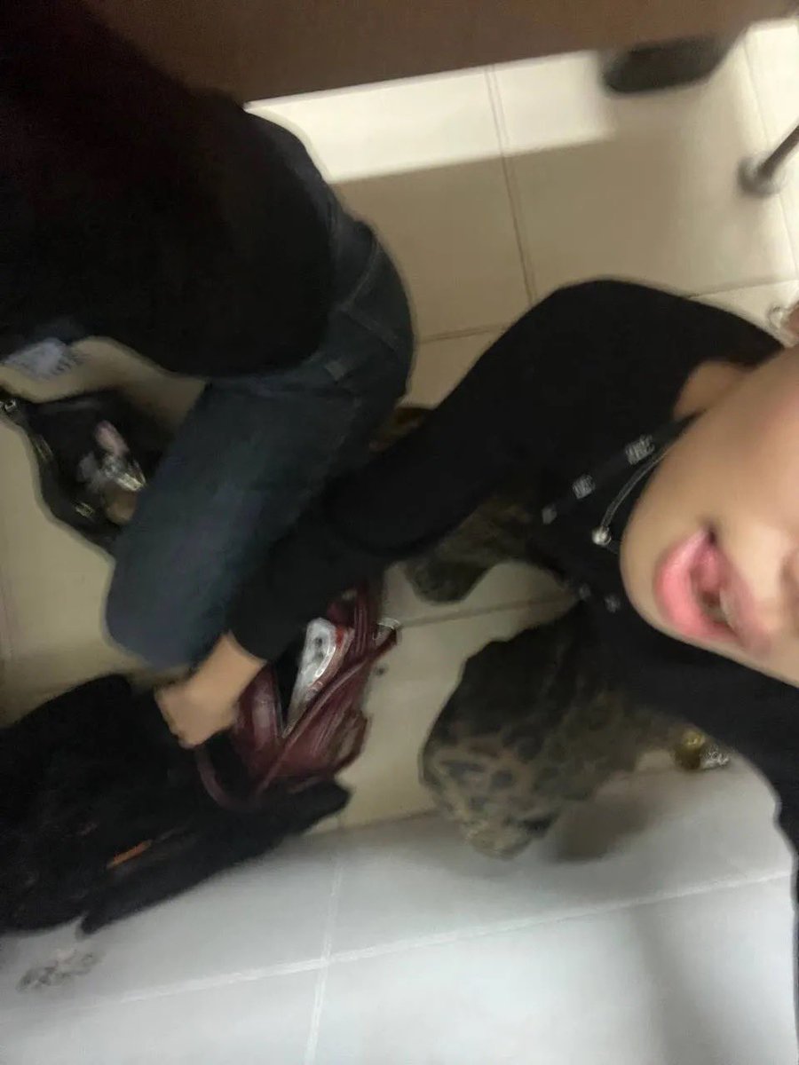 valga66's tweet image. Aquí me metí los dedos bien rico 😫 hahha