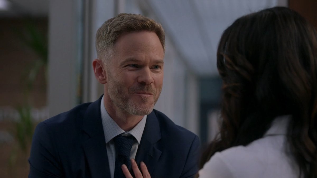 liarsgrande1989's tweet image. giggling and kicking my feet at these scenes WOPEZ ILYSM #therookie