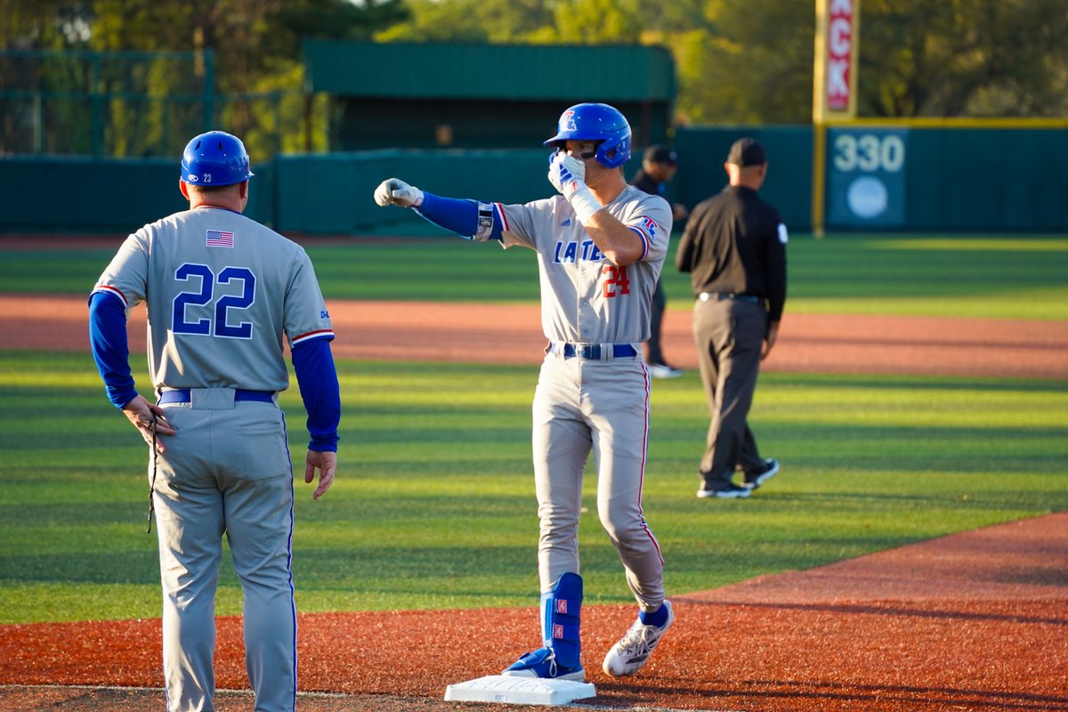 Diamond Dogs tweet media