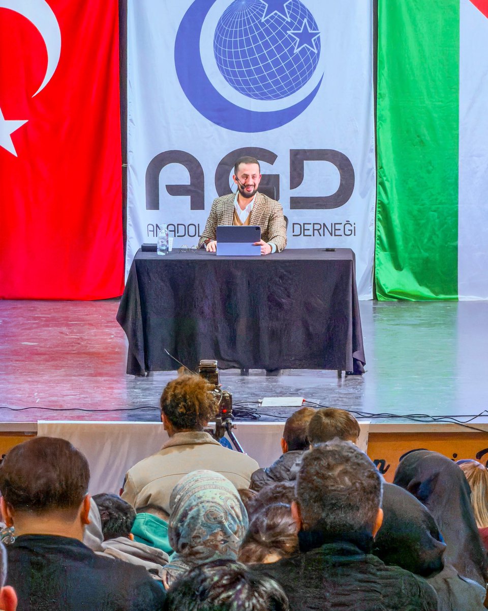 mehmedimyldz's tweet photo. AGD'nin daveti ile Bursa'da Mekke'nin Fethi programına katıldık. https://t.co/FE4fnJfRXd