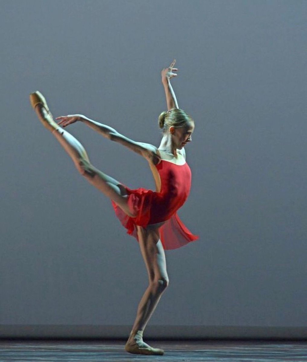 Our hearts move, yet we stand as motionless sculptures, halted mid-thought in a tilted posture, contemplating the precise structure of a hip that has not yet shifted. #ballet #balletdancer #balletlife #balletlove #balletbeautiful #dance #dancer #dancelife #dancephotography