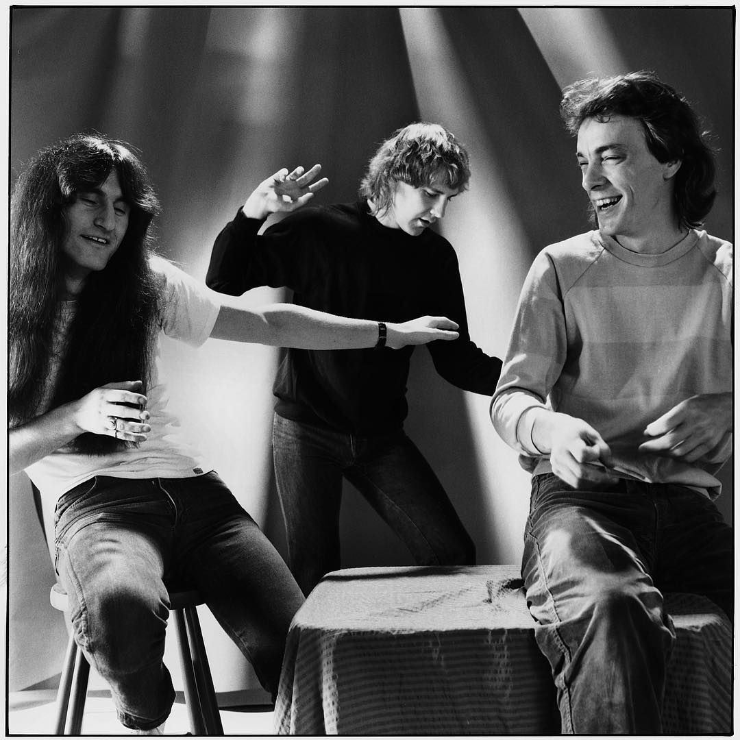 Rush74Kyle's tweet photo. Permanent Waves Day!! #Rushfamily @Rushtheband Permanent Waves was released January 14, 1980. That's 16,802 days ago, or 24,194,880 minutes!🤨 That's kinda mind blowing!! 🤯 @BWieds @newworldrushman @vivien2112 #permanentwaves #progrock https://t.co/woGTbDaHEo