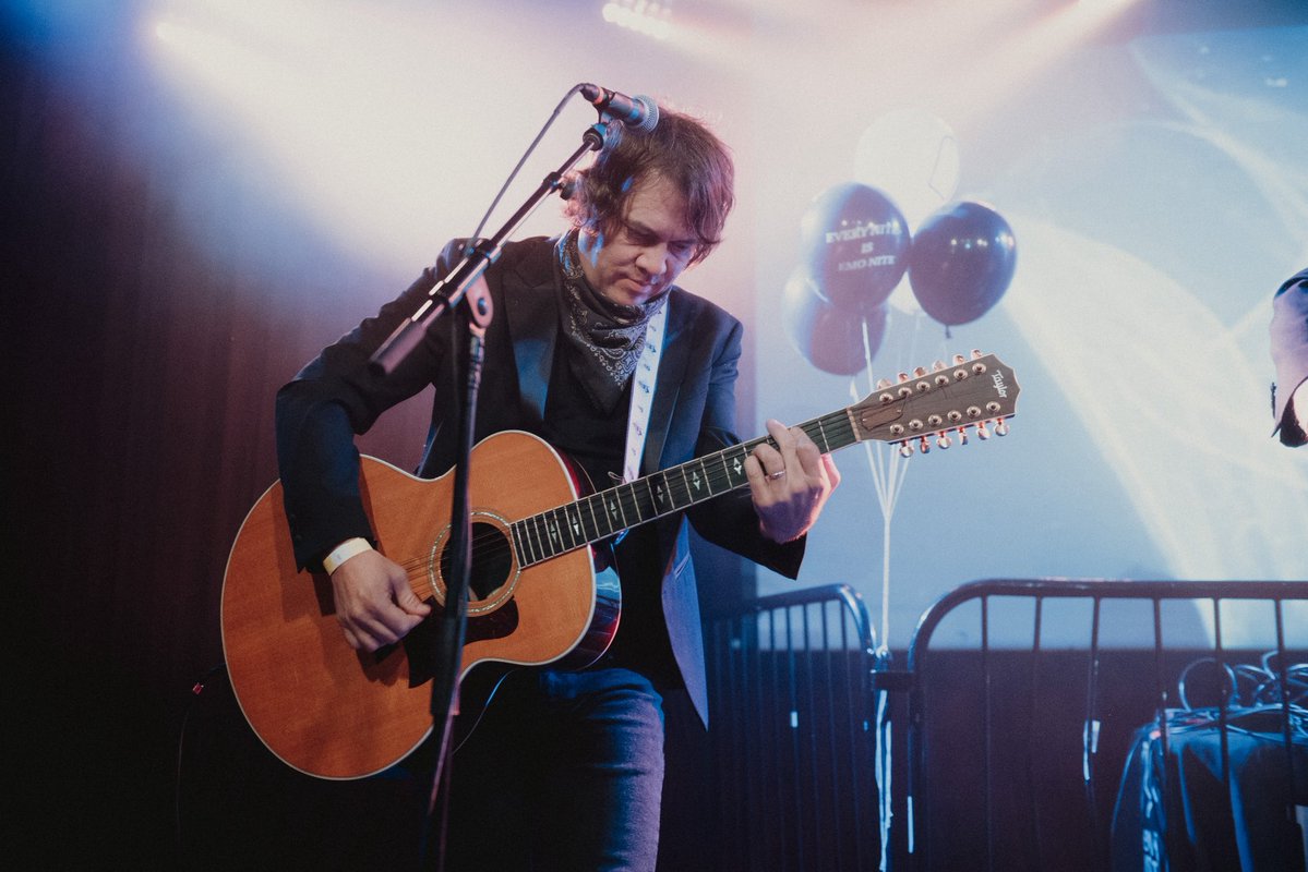 The_Click_Five's tweet image. Happy birthday to the patron saint of guitar solos and dad jokes, Joe Guese! 😊🎸

Hope it's soundtracked by lots and lots of Beatles.