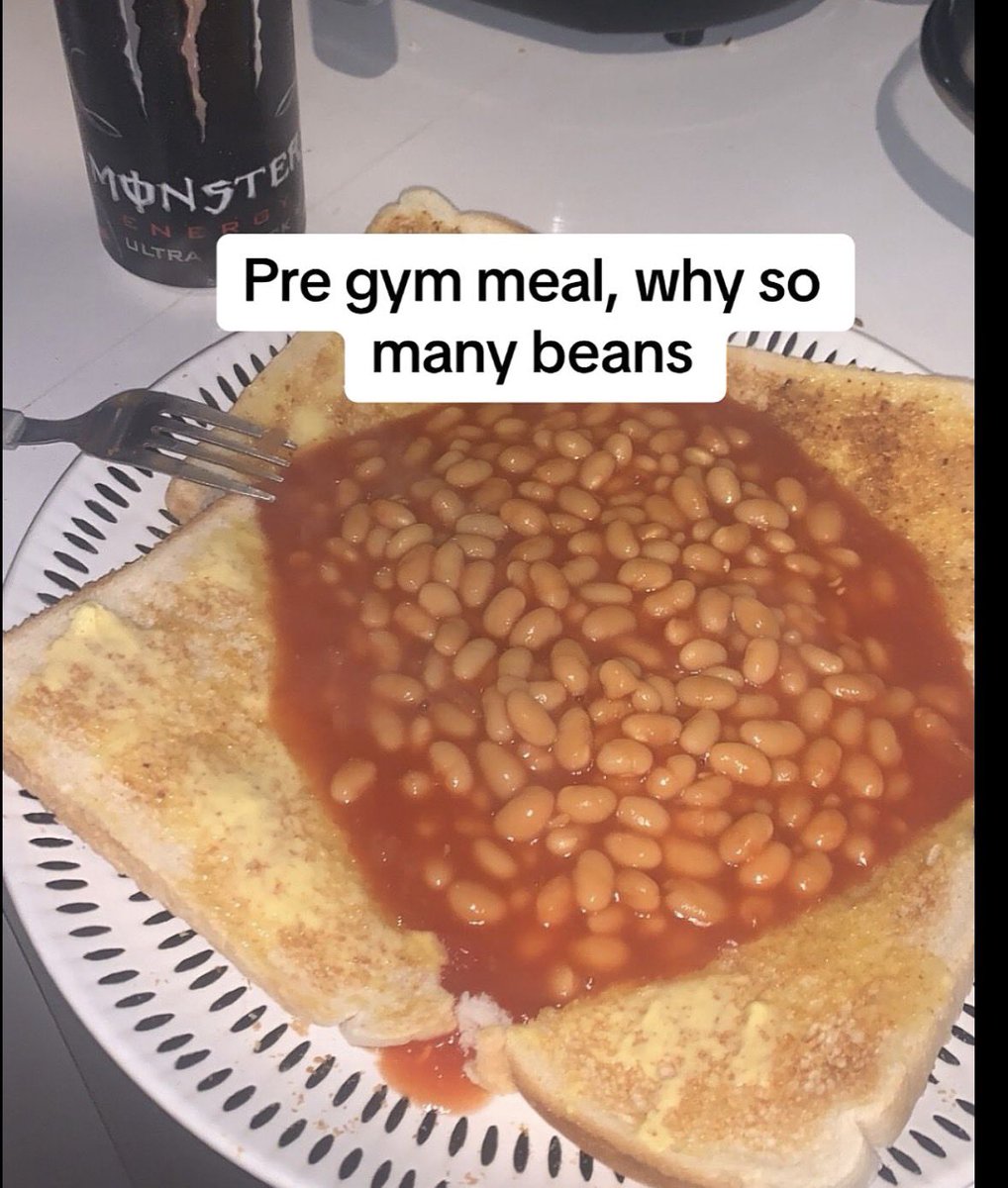 𝘓𝘢𝘶𝘳𝘢 tweet media