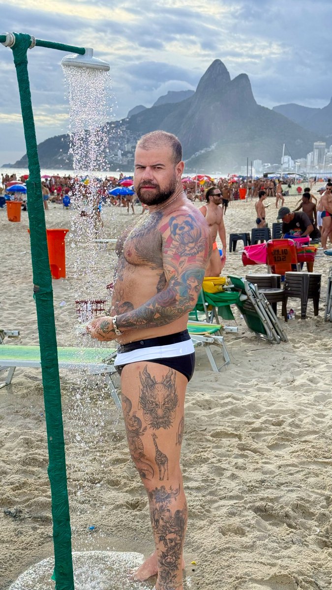 Chelnavida's tweet image. Eu amo essa sunga da @SquadForMen 
Meu cupom:CHEL
squadformen.com.br/?fbclid=PAdGRl…