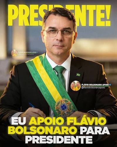 drpaulofaria22's tweet image. Quem me conhece sabe que não fico em cima do muro.
Por Jair Bolsonaro, e pelo Brasil: EU TENHO MEU CANDIDATO A PRESIDENTE: FLÁVIO BOLSONARO.
Eu apoio @FlavioBolsonaro, presidente.
✅👍