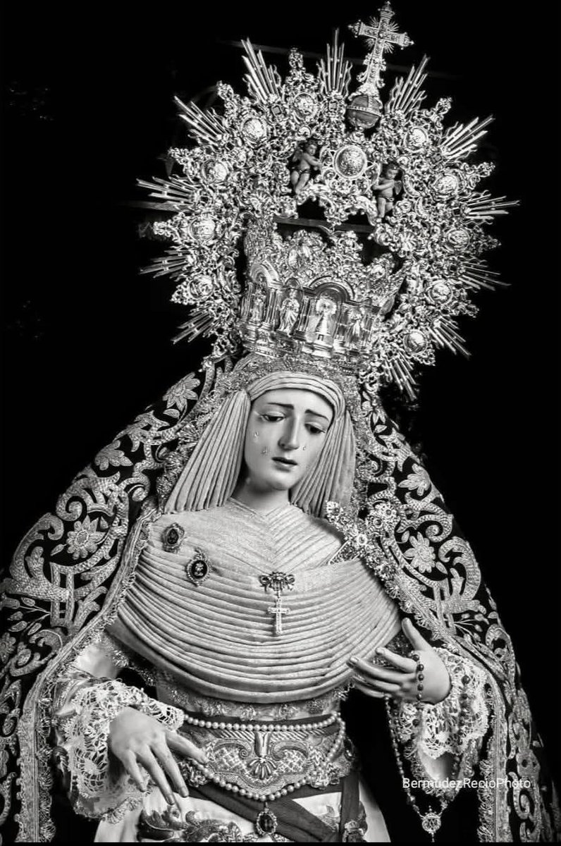 Seguimos descontando Miércoles 🖤

<a href="/ExpiracionMlg/">Expiración Málaga</a> 
#cofradíasmlg