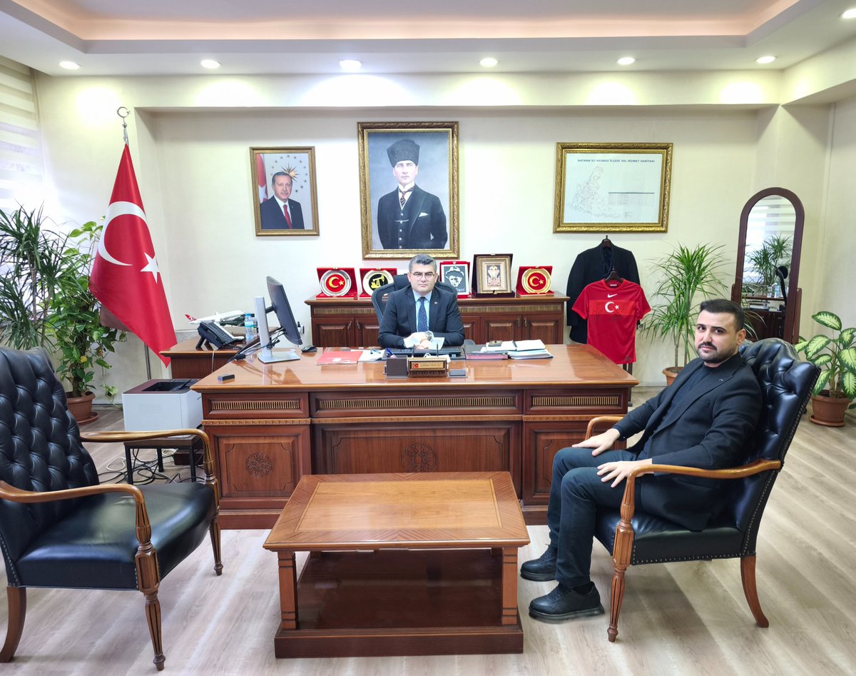 Başkanımız Emrah Keser;

Batman Vali Yardımcısı Sn Gökhan Dolaş'ı makamında ziyaret etti. Nazik kabullerinden ötürü teşekkür ederiz. 

<a href="/gokhan_dolas/">Gökhan DOLAŞ</a>