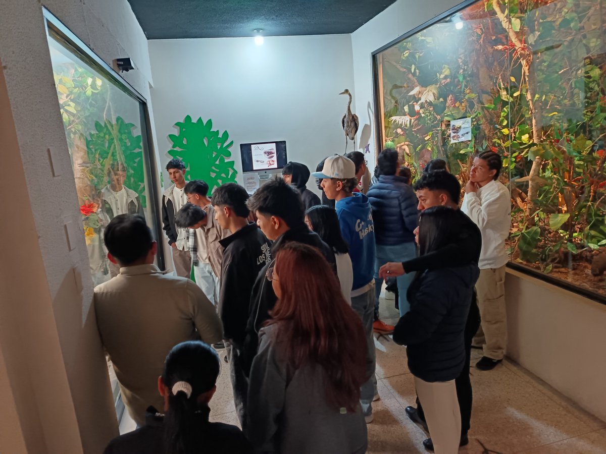 El 13 de enero de 2026, estudiantes del Curso de Nivelación de la Carrera de Ingeniería de Petróleos realizaron una salida recreativa al Museo de Historia Natural "Gustavo Orces" de la Escuela Politécnica Nacional.
