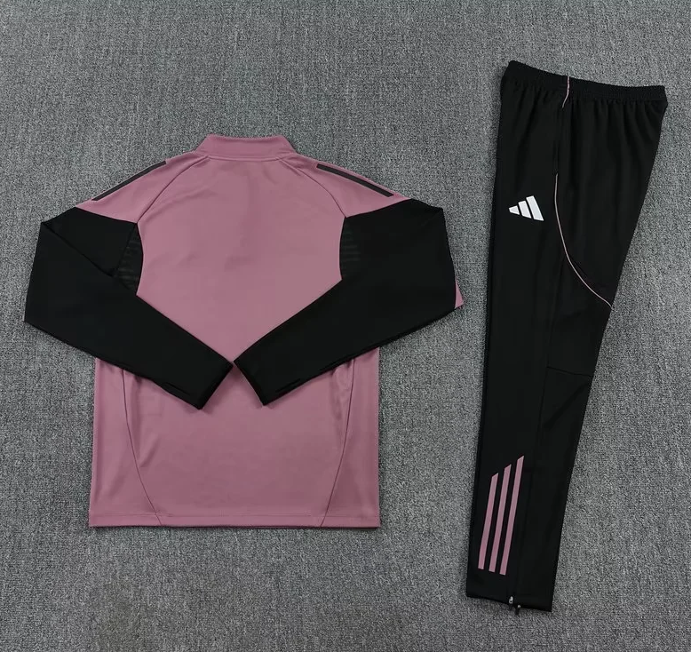 RosterSpain tweet media