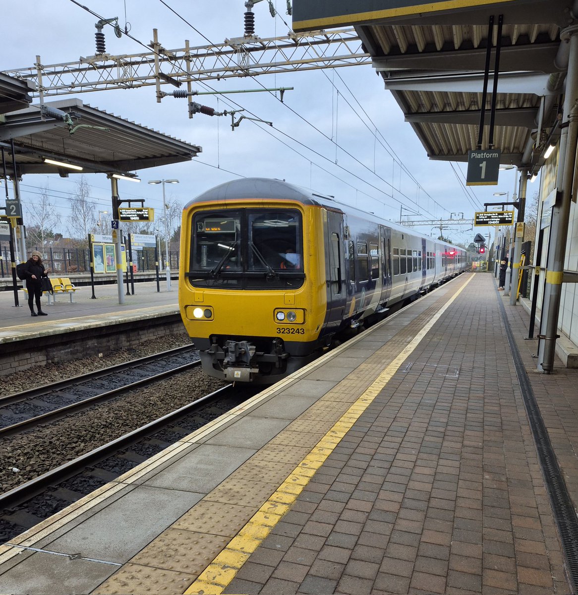 Westfield113594's tweet image. 323 243 at Liverpool South Parkway on 30th December 2025 my puc
#class323 #liverpoolsouthparkway #trains #northernrail