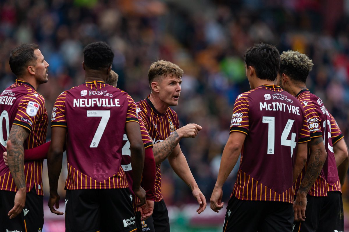 Tom McIntyre tweet media