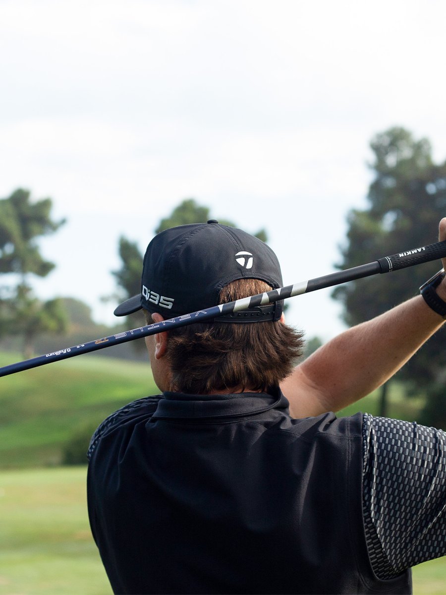 The all-new VENTUS TR Blue with VeloCore+ is #LeftyGang approved.

What's your go to ball flight off the tee?