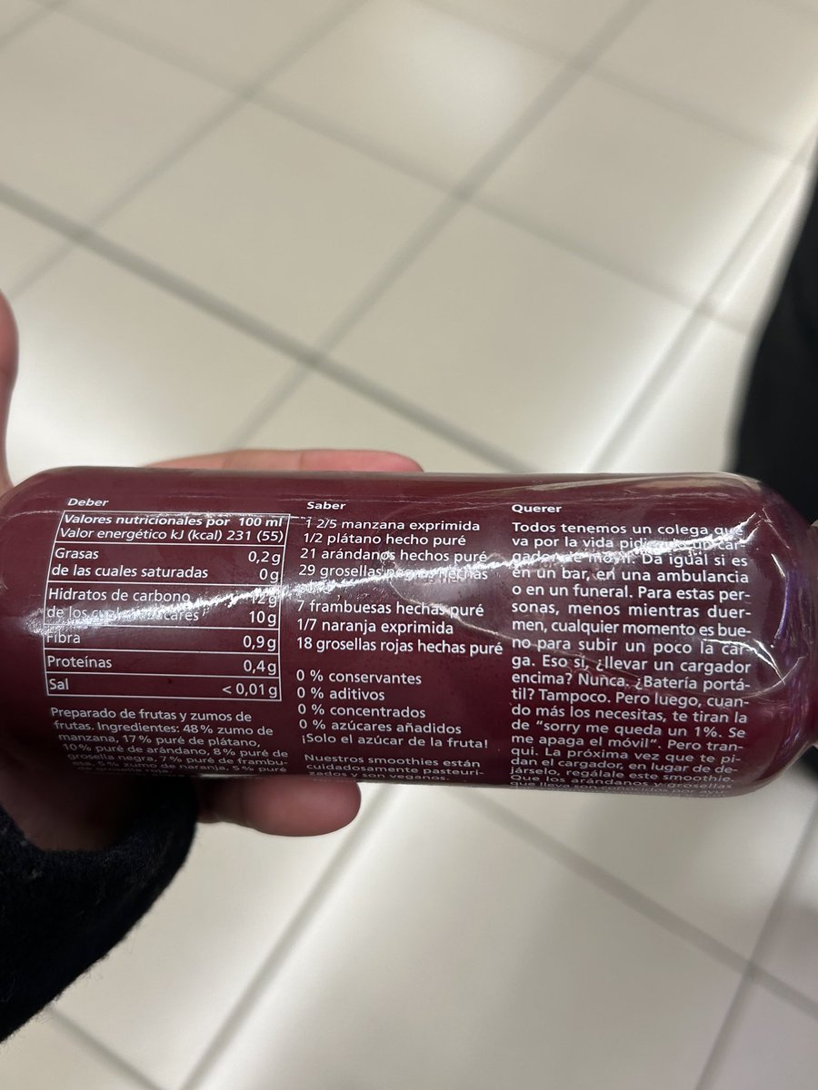 LabrRiff's tweet image. Primera vez que veo esto en una botella, tremendo el de marketing