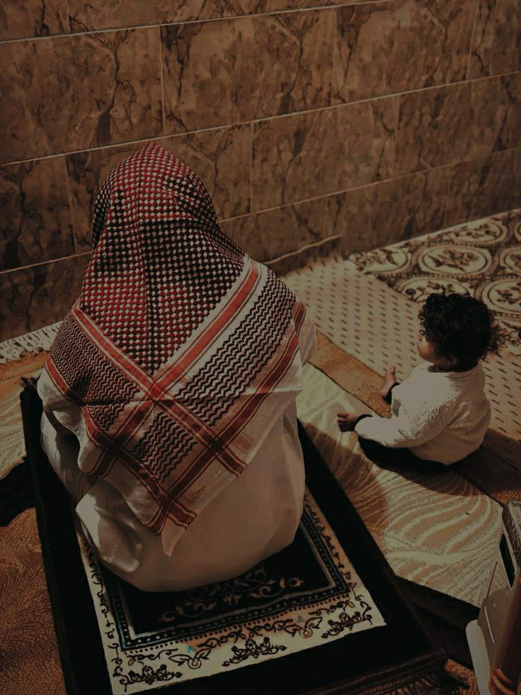 °°°

قال سفيان الثَّوري رحمه الله: 

"من تهيأ لطلبِ الدُّنيا فليتهيأ للذلِ".

📖تاريخ بغداد (١١٧/٨).

t.me/Abou_Nofal_sal…